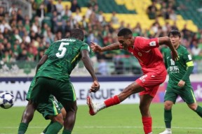 九游游戏中心-包含足总杯赛后走向成谜；北京国安防线松动；赛场秩序良好；身体对抗强度拉满的词条